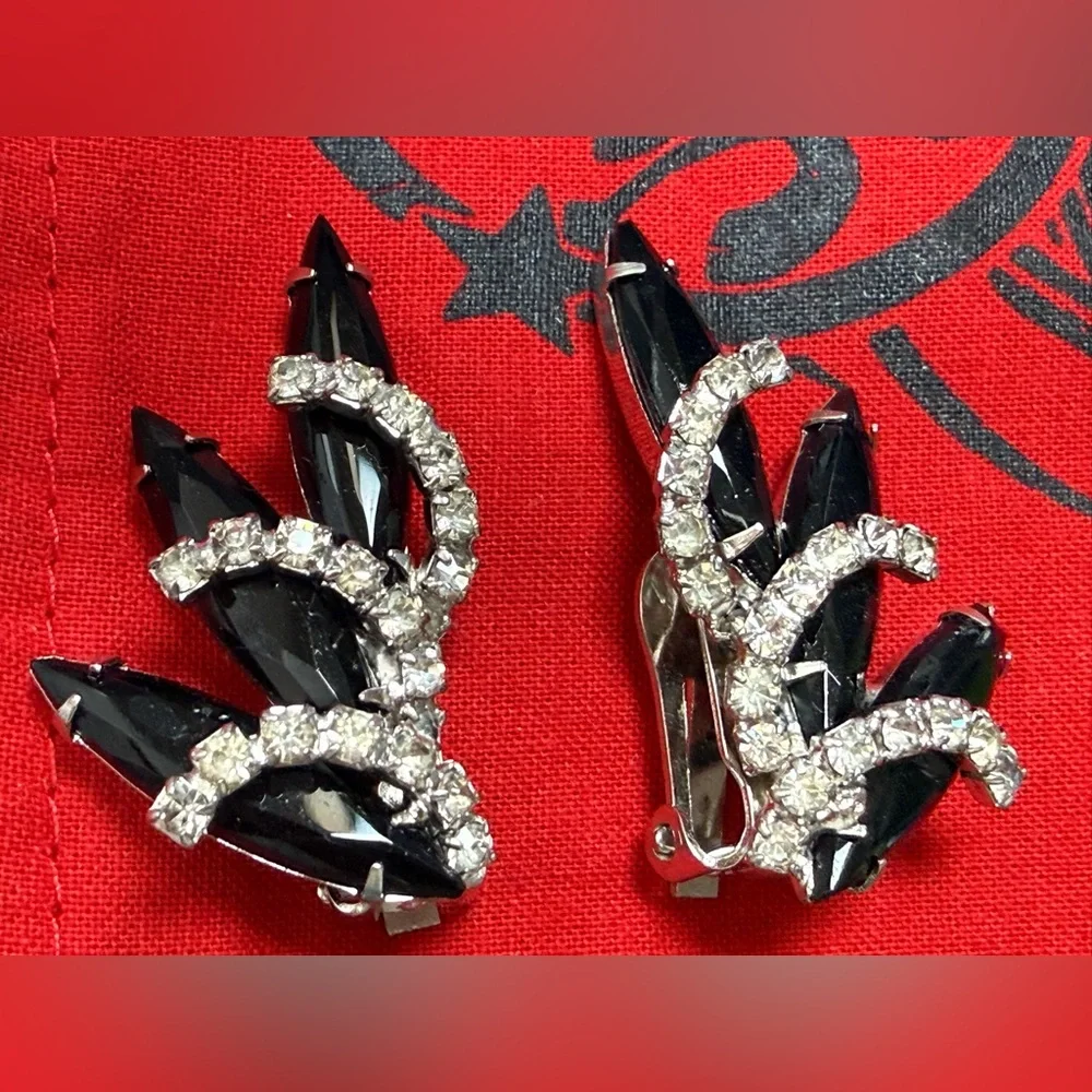 Vintage Black & Clear Rhinestones Silve-tone Clip On Earrings Open‎ Back Prongs